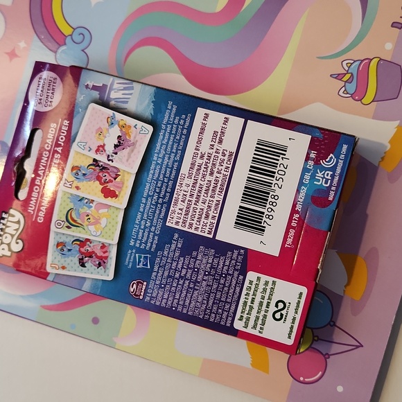 My Little Pony Jumbo Playing Cards with Unicorn Coloring Activity Book - Picture 4 of 7